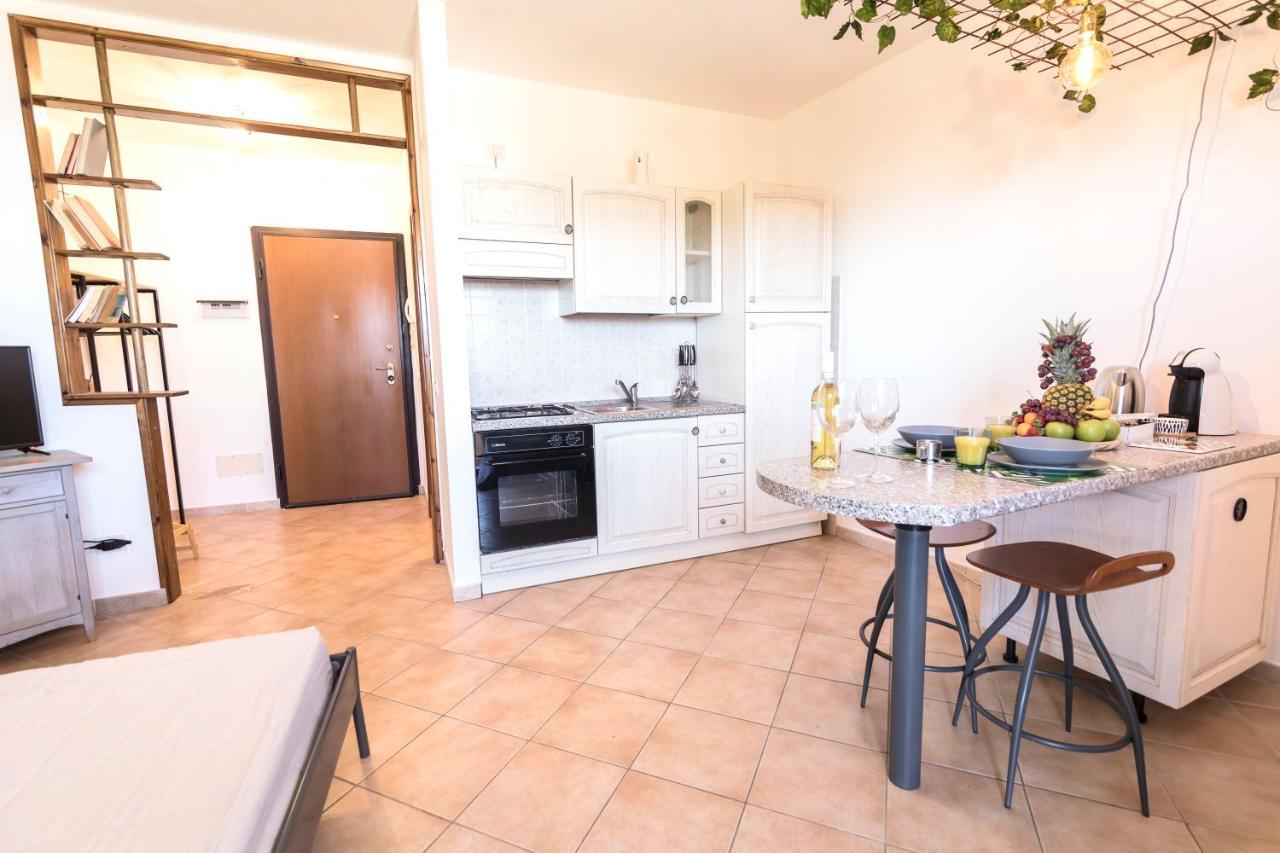 Homey Experience - Navy Sea View Apartments Olbia Exterior foto